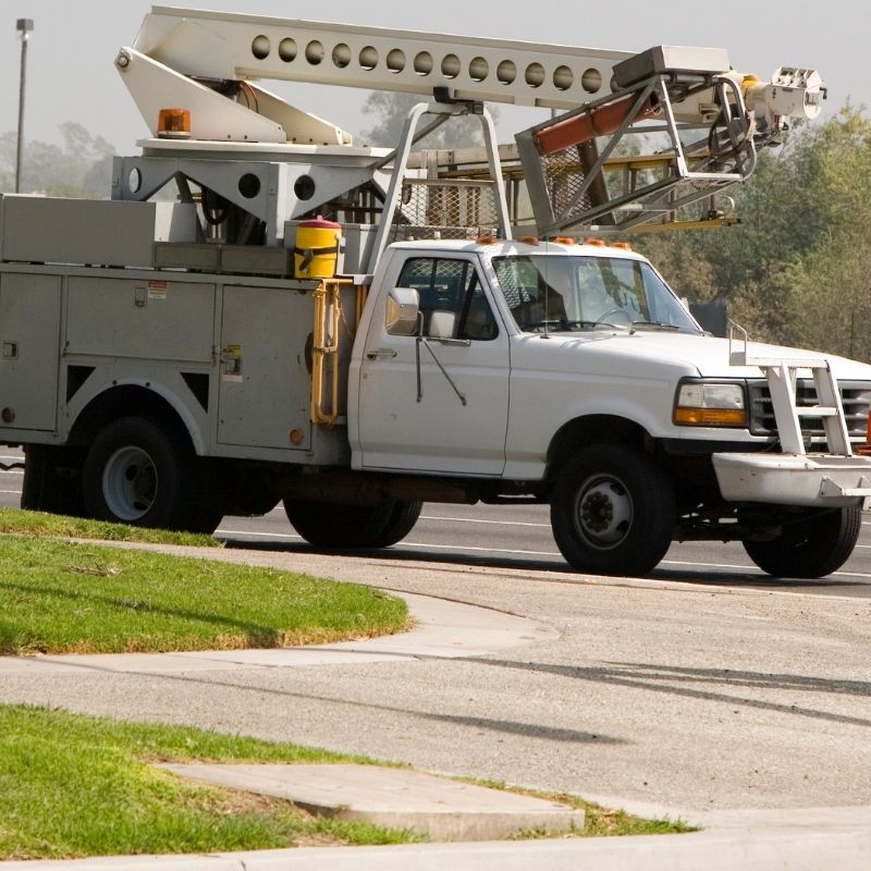 Electrical boom truck